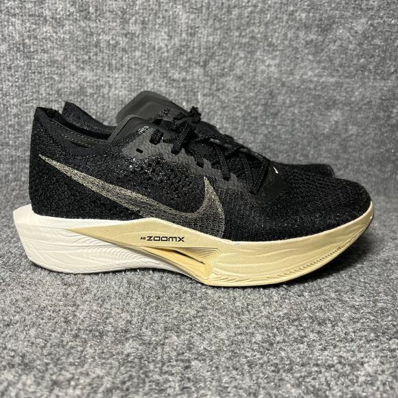 Nike ZoomX Vaporfly Next 3% Black Metallic Gold Men’s size 7 NEW DV4129-001 - Picture 1 of 9